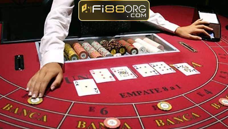 Chiến thuật “Trôi theo dòng nước” trong Baccarat