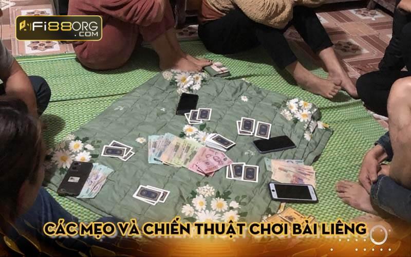 Các mẹo và chiến thuật chơi bài liêng